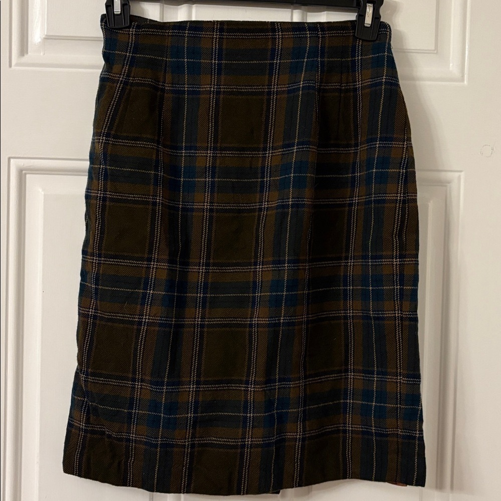 Charter Club Pencil Skirt Plaid worsted Wool sz 10